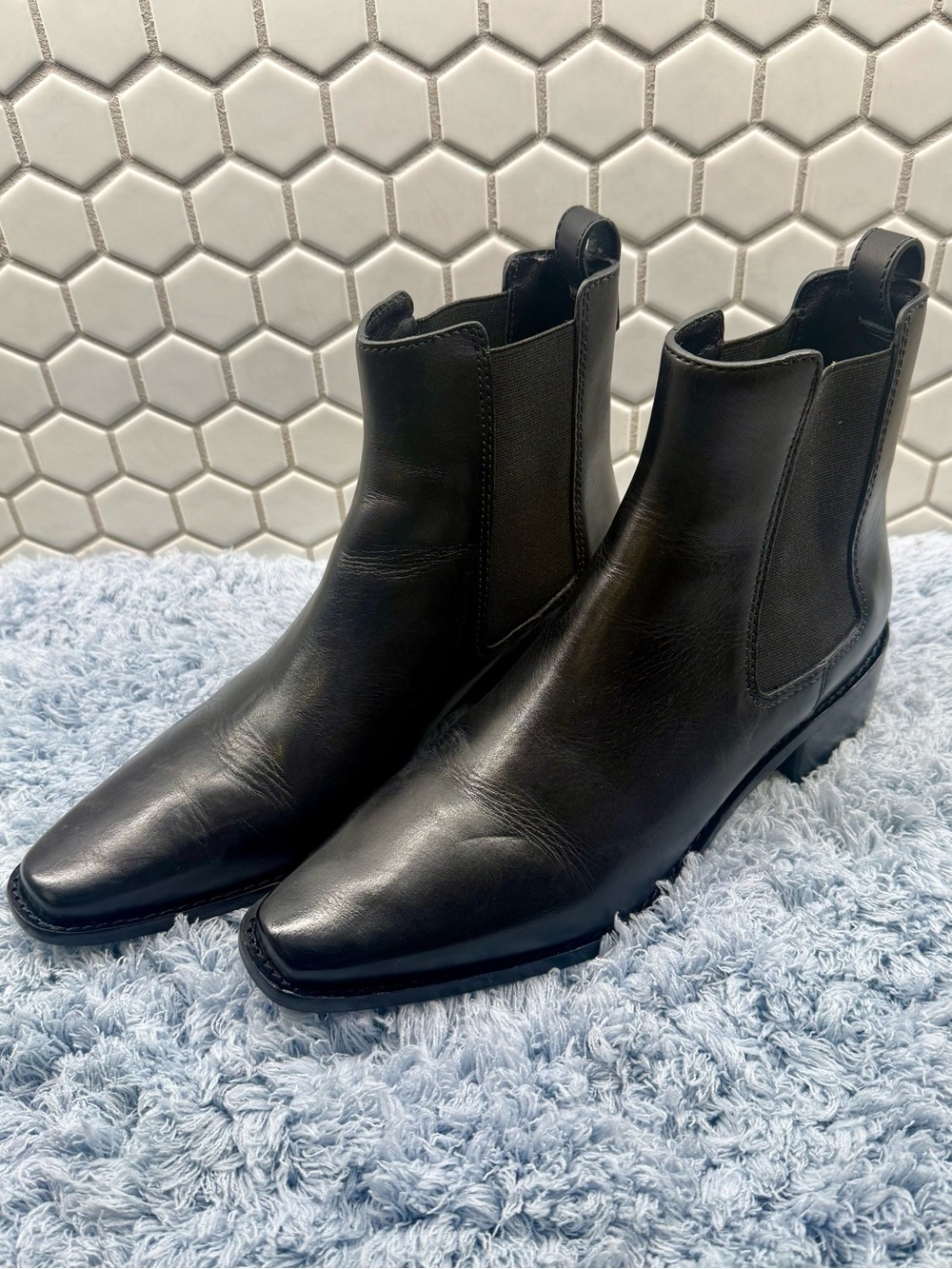 Tory Burch Black Leather Chelsea Ankle Boots 8.5M Square Toe Block Heel with Box - Picture 4 of 9